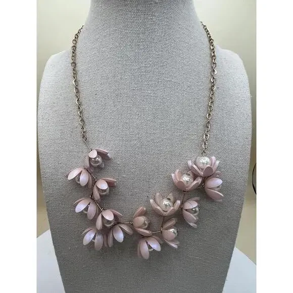 Pink Floral Pearl Necklace with Gold Chain   C47 - Picture 3 of 8